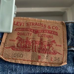 Levi’s 560 34 x 34, comfort fit/straight leg